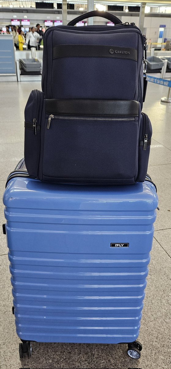 Gayathri_Nathan's tweet photo. Chennai to Vietnam luggage Vs Vietnam to chennai luggage 🫣
#VietnamTrip2025
#TimeToReturn https://t.co/6gkuZVAgTk