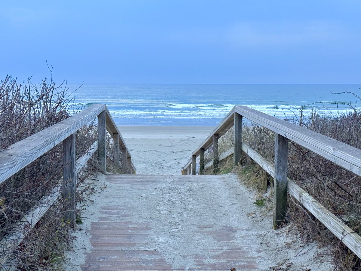 Realtor Rick 💙 (@rick03907) on Twitter photo Beach life #ogunquit #maine <a href="/KatieWGME/">Katie Sampson</a> <a href="/ChristianWGME/">Christian Bridges 🌩️</a> <a href="/JeffWGME/">Jeff Peterson</a> <a href="/AysiaWGME/">Aysia Reed</a> <a href="/DanWGME/">Dan Lampariello</a> <a href="/TheMalMeyer/">Mal Meyer</a> <a href="/LaurenOHealy/">Lauren Healy</a> <a href="/EmilyWGME/">Emily Santom</a> <a href="/RyanWGME/">Ryan Munn</a> <a href="/MaffeiInTheMorn/">Johnny Maffei</a> <a href="/StormHour/">#StormHour</a> <a href="/WGME/">CBS 13 News</a> Beach life #ogunquit #maine <a href="/KatieWGME/">Katie Sampson</a> <a href="/ChristianWGME/">Christian Bridges 🌩️</a> <a href="/JeffWGME/">Jeff Peterson</a> <a href="/AysiaWGME/">Aysia Reed</a> <a href="/DanWGME/">Dan Lampariello</a> <a href="/TheMalMeyer/">Mal Meyer</a> <a href="/LaurenOHealy/">Lauren Healy</a> <a href="/EmilyWGME/">Emily Santom</a> <a href="/RyanWGME/">Ryan Munn</a> <a href="/MaffeiInTheMorn/">Johnny Maffei</a> <a href="/StormHour/">#StormHour</a> <a href="/WGME/">CBS 13 News</a>
