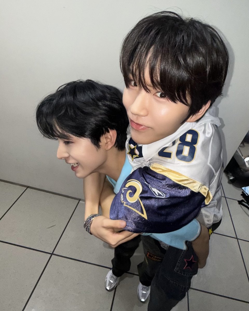 nctwishofficial's tweet photo. 또부바

#YUSHI #JAEHEE
#유우시 #재희
#ユウシ #ジェヒ 
#NCTWISH #poppop
#NCTWISH_poppop https://t.co/LBtENFGM2f
