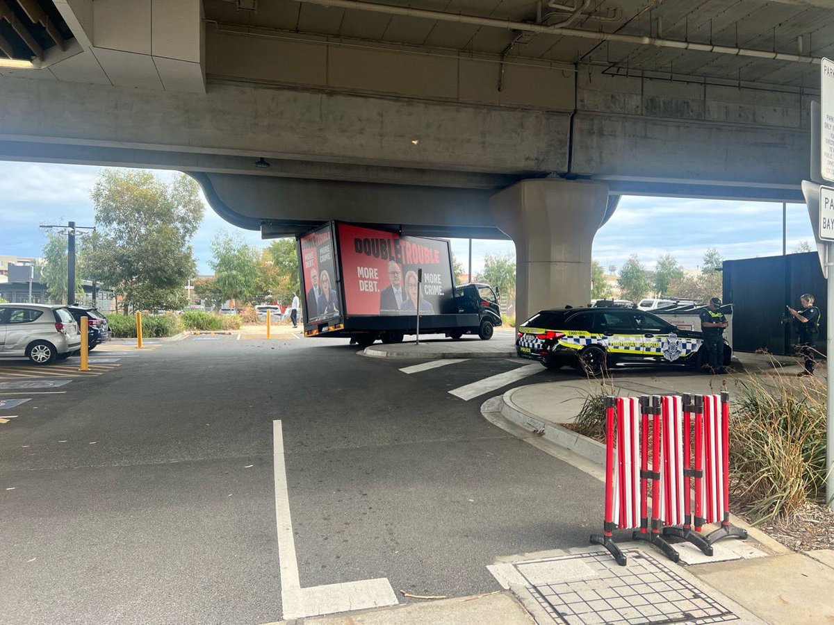 jan_grimoldby's tweet image. A metaphor for #LNP and #DudDutton