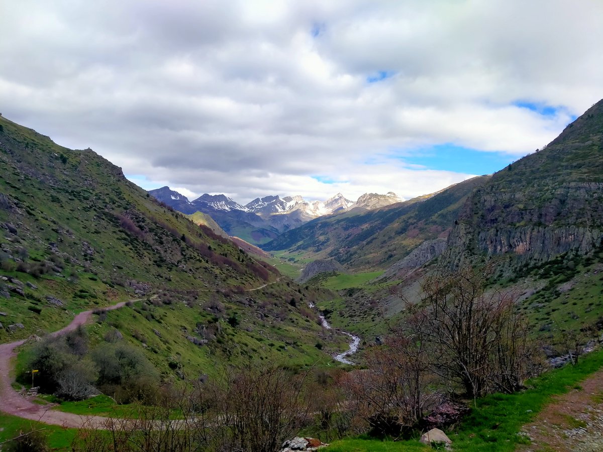 DaniJMR_'s tweet photo. El pirineo de Huesca es otro nivel 🤩 https://t.co/XfkexsEJ0c