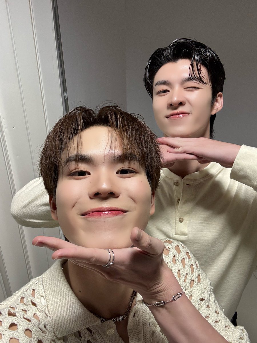 MchoiceTH's tweet photo. วันนี้มาเจอกับ ’มีนปิง’ ได้ในงาน It’S SKIN “Beauty for all with Meen-Ping” นะคะ

มาเจอกันเยอะ ๆ นะค้าบ อยากเจอทุกคนเลยน้า ⭐️👀🤲🏻

#ITSSKINxMeenPing
#Meennicha8 #PingKrittanun 
#MeenPing
#MchoiceArtist https://t.co/SZ085hQJeQ