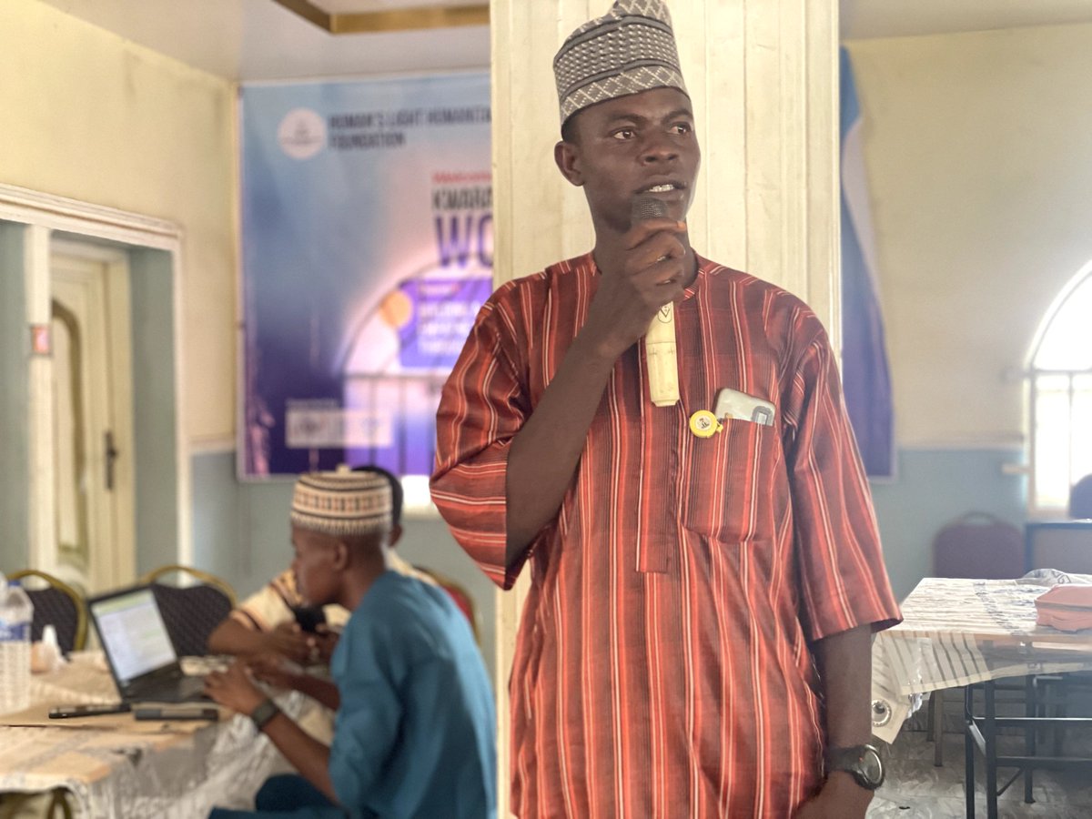 HlhfFoundation's tweet photo. The Chairperson of Moro LG, Hon. Mariam Omotayo Abdulwasiu, ably represented by Hon. Jimoh Muhammad (SA on Youth &amp; Sports), urged youths to embrace peace among themselves and promote harmony within and across communities. #PeaceBuilding #KwaraNorth #YouthForPeace https://t.co/rWmlPrQUfp