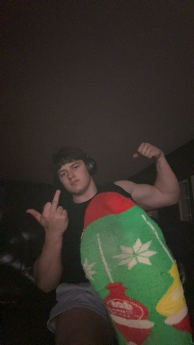 Master Of The Day Winning Promo for <a href="/Master_Nick_55/">Master Nick</a> 🧦

Christmas may be over but <a href="/Master_Nick_55/">Master Nick</a> isn’t scared to bring out his festive socks. After a long gym session- the smell is far from jolly and it’s your job to smell them. 

Rt if you’d love to worship these socks 🧦