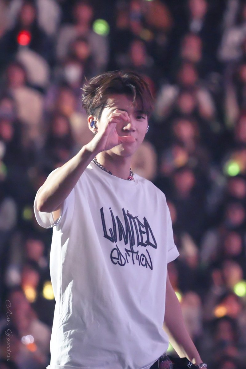 anngarden_wh's tweet photo. 250413 LIMITED EDITION ENCORE 막콘

(\_/)    💕
(  •-•)💕
/>💌

#남우현 #우현 
#NAMWOOHYUN #WOOHYUN
#인피니트 #INFINITE #리미티드에디션앙콘 #LimitedEditionEncore https://t.co/GYp9xotYod