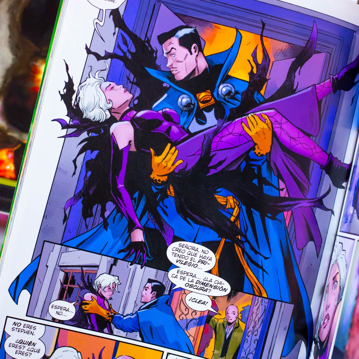 Tomos y Grapas Cómics (@tomosygrapas) on Twitter photo 🔥 NOVEDADES 🔥
Desde <a href="/PaniniComicsEsp/">Panini Cómics España</a> nos traen el Premiere de DOCTOR EXTRAÑO 🔮 Comienza la recopilación de la etapa de Jed McKay con el arco donde el Hechicero Supremo es asesinado 🔪📚
Pídelo en la web! 👇👇👇
tienda.tomosygrapas.com/es/marvel-comi… 🔥 NOVEDADES 🔥
Desde <a href="/PaniniComicsEsp/">Panini Cómics España</a> nos traen el Premiere de DOCTOR EXTRAÑO 🔮 Comienza la recopilación de la etapa de Jed McKay con el arco donde el Hechicero Supremo es asesinado 🔪📚
Pídelo en la web! 👇👇👇
tienda.tomosygrapas.com/es/marvel-comi…