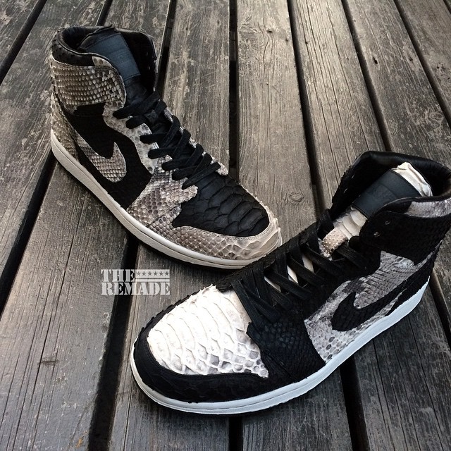 TheRemade_'s tweet photo. 2015 Rewind
Yin and Yang in motion — the Tai Chi 1s Python from our Signature Collection captures the balance of black and white through premium python textures.
A handcrafted symbol of harmony by THE REMADE. 🐍⚪⚫
#TheRemade #TaiChi #Python #TheRemade10th https://t.co/I043WymNbz
