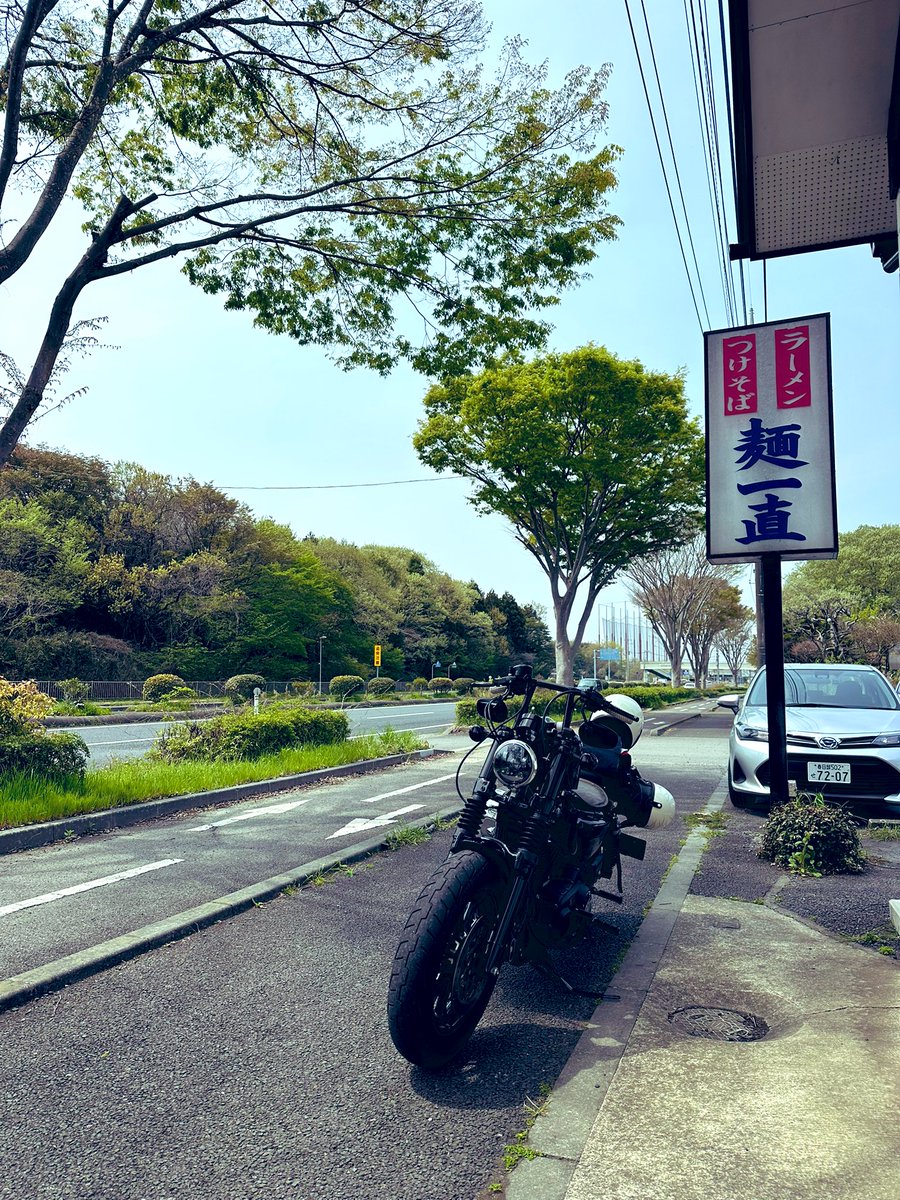 215ksk99's tweet photo. 今週の植物ーリング🏍🌱

連日偶然にも仲間たちに遭遇した良い日になりました‼️
さすがに持って帰れず今日車で引き取り行ってきたグラキリス👏
今日からよろしくお願いします‼️

GWは全滅なのでGW明けにツーリング考えてるので皆さんよろしくお願いします‼️ https://t.co/aOf32G4yiY