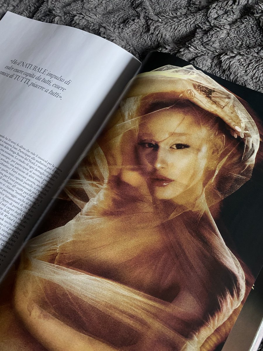 swthingss's tweet image. this is ART