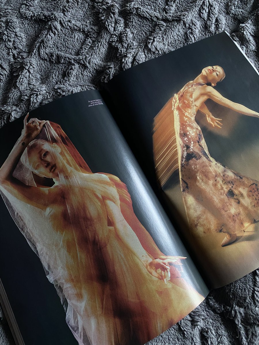 swthingss's tweet image. this is ART