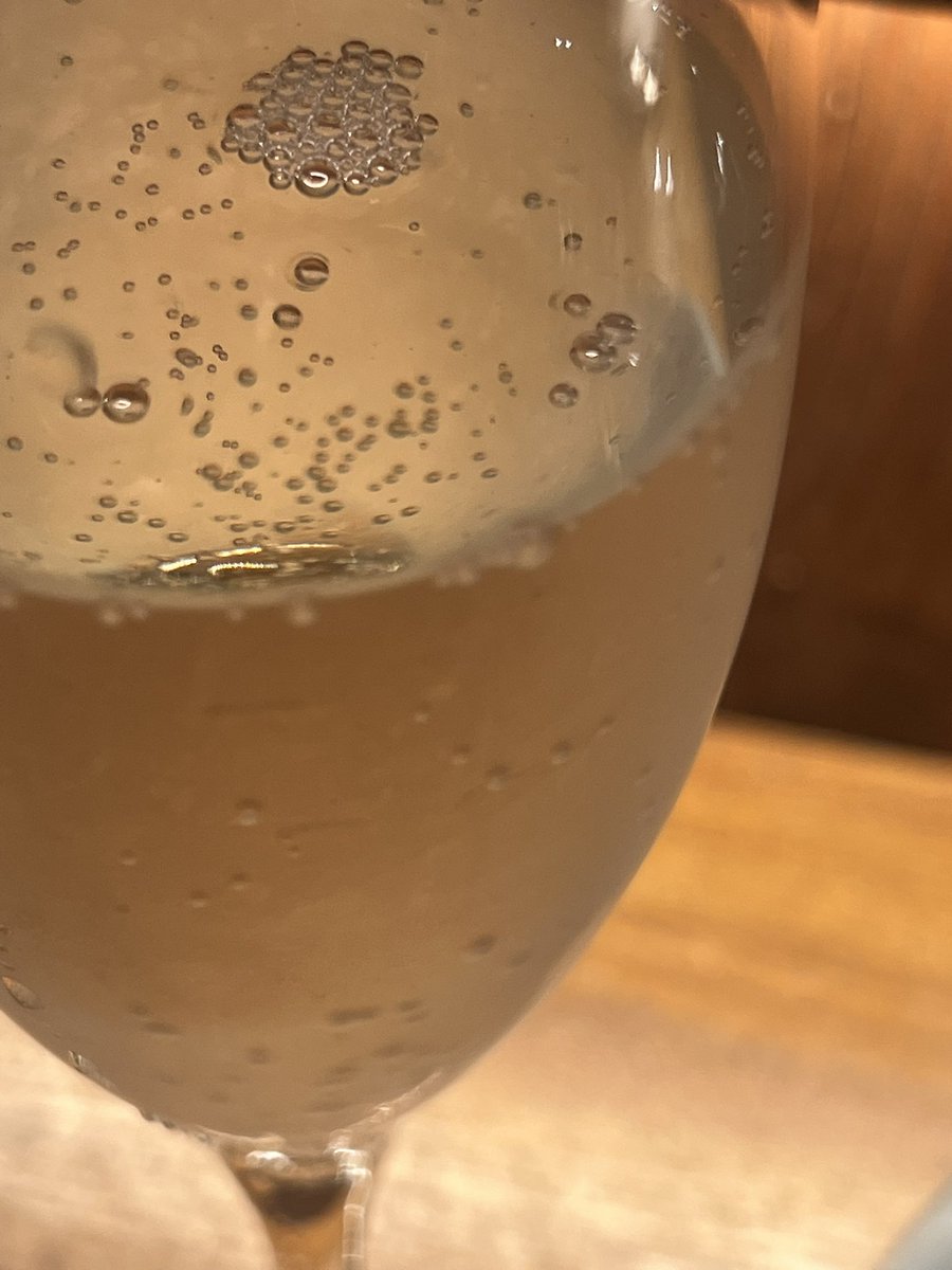 nekokogohan's tweet photo. 久々ひとり飲みたのしい https://t.co/YojiLeRm8a