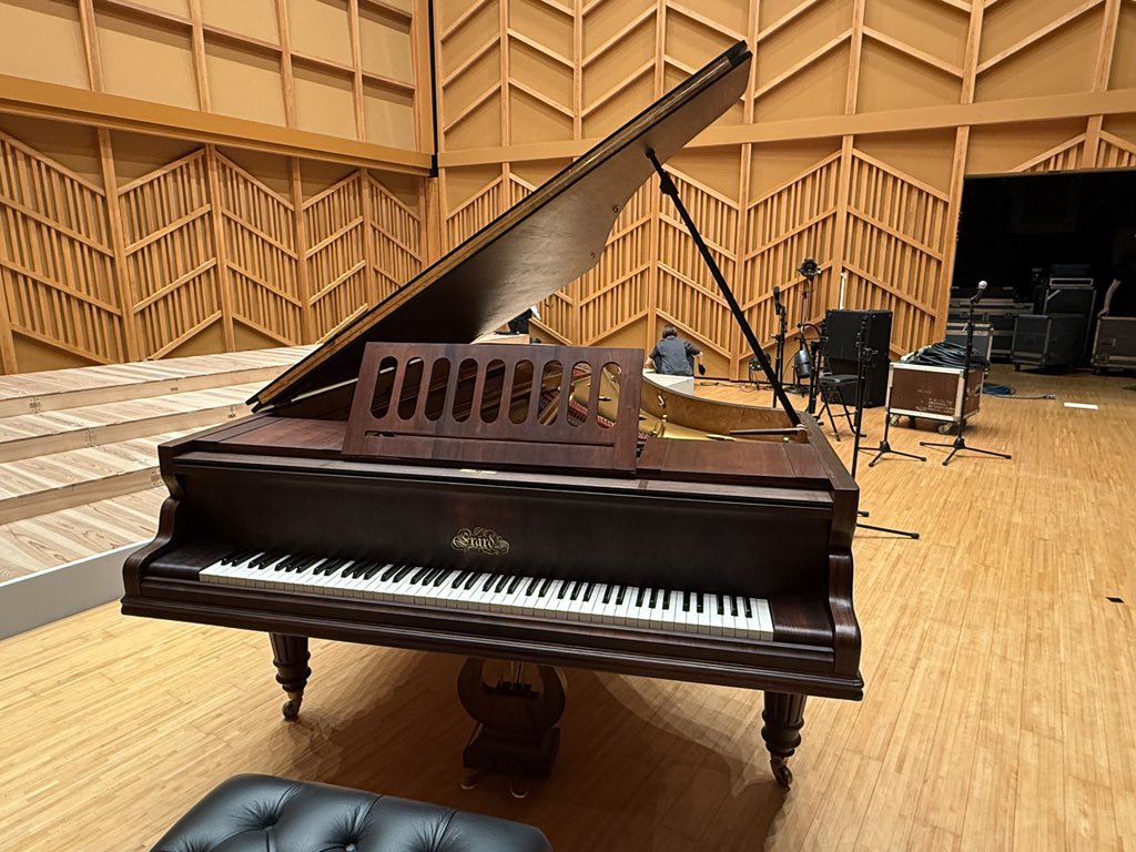 gonamalibu's tweet photo. エラールは暖かな音色と透明感あるクリアな響きで演奏していて気持ち良かったです^_^

ラ・カンパネラを演奏しました🎶

#エラール #ラ・カンパネラ  #中島剛 https://t.co/iU5x1BJY3a
