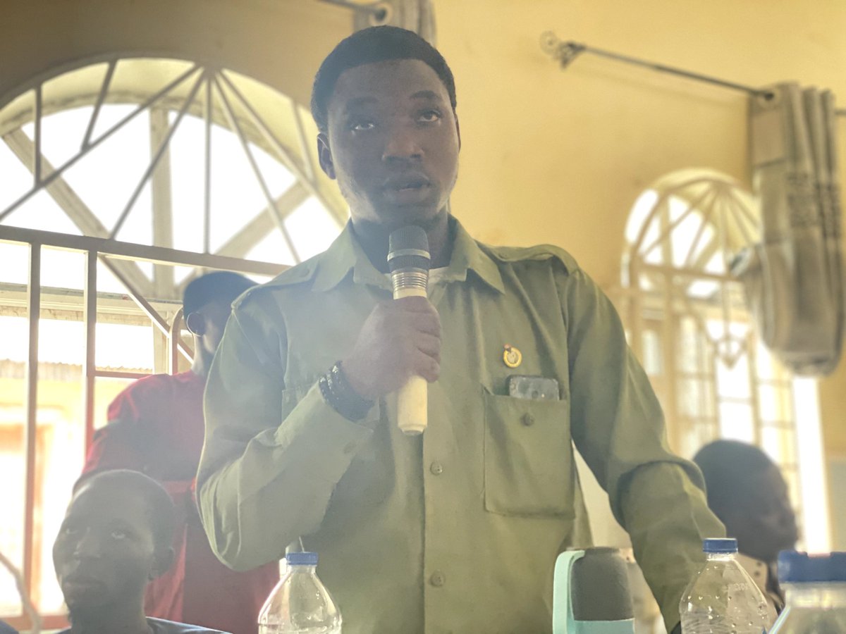 HlhfFoundation's tweet photo. Mr. Prosper, the NYSC CLO of Moro LG, urged all participants to see themselves as one people, regardless of differences. Mr. Gbadamosi AbdulRasaq, Youth Secretary of the Jebba Youth Descendants Union, also added his voice, calling for unity and collective action for peace. https://t.co/AT3BPOqtZJ