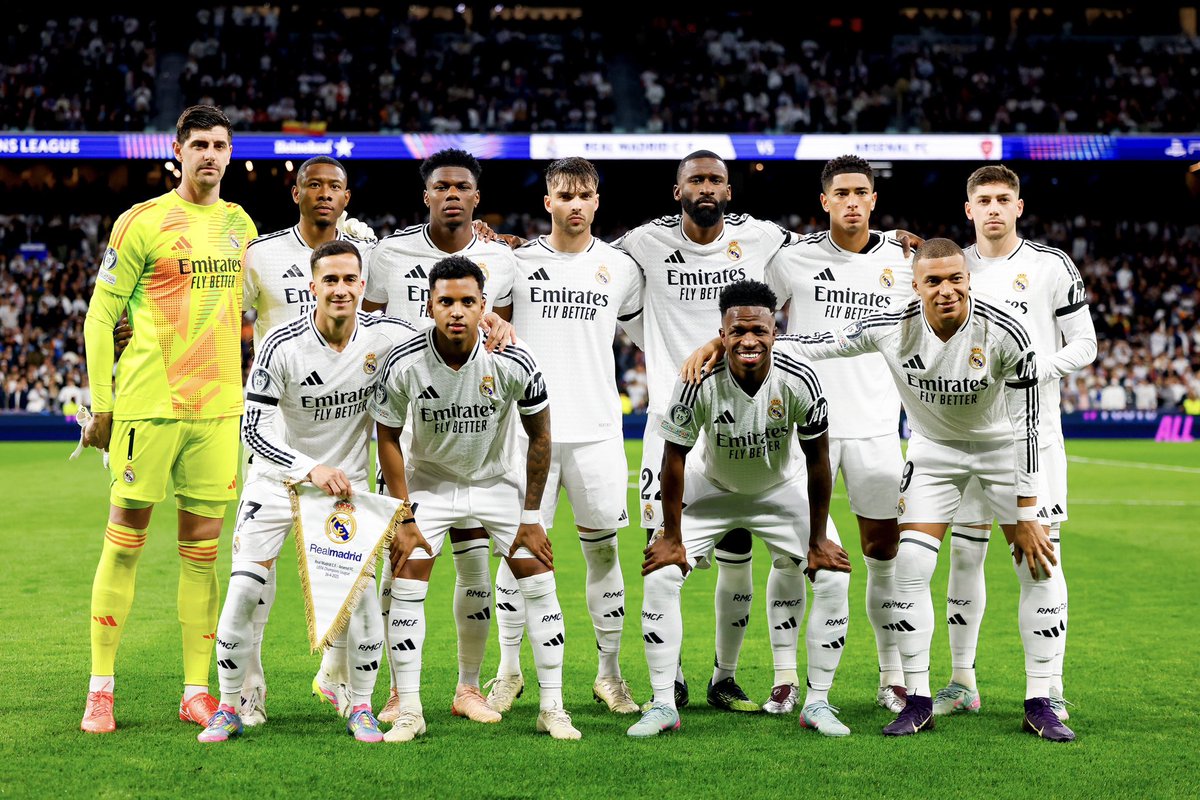 Carlo Ancelotti 🇮🇹 revient sur l’élimination du Real Madrid en Ligue des Champions :

« Ce qui m’a le plus inquiété depuis l’élimination ? 𝗤𝘂𝗲 𝗹𝗲 𝗰𝗹𝘂𝗯 𝗾𝘂𝗶 𝗮 𝗿𝗲𝗺𝗽𝗼𝗿𝘁𝗲́ 𝘁𝗮𝗻𝘁 𝗱𝗲 𝘁𝗶𝘁𝗿𝗲𝘀 𝘀𝗼𝗶𝘁 𝗱𝗲𝘃𝗲𝗻𝘂 𝘂𝗻 𝘀𝘂𝗷𝗲𝘁 𝗱𝗲 𝗿𝗲𝗺𝗶𝘀𝗲 𝗲𝗻