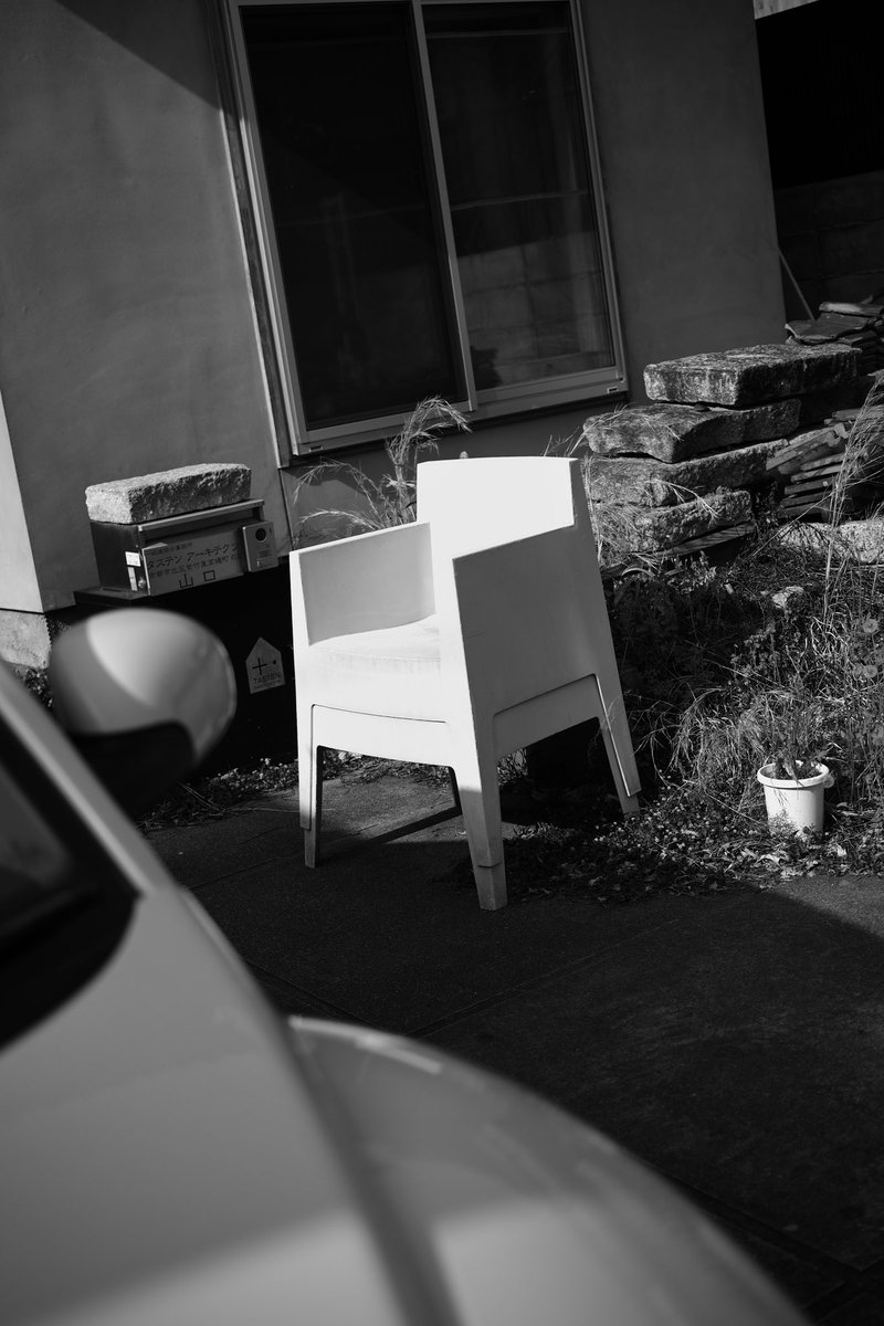 y_a_s_u_s_h_i_'s tweet photo. ここに椅子？
A chair here?

撮影場所: 京都
Location: KYOTO
camera : canon R6mark2

#写真家 #日本写真家協会 #JPS #スタジオツービー #フォトグラファー #カメラマン #撮影 #アート #カメラ #写真展 #photography #photographer #Japan #japantravel #japanphotography #japan_photo #nonfilter #art #art_of_japan_ #Instagood #yasushigram_official #写真好きな人と繋がりたい #followme #KYOTO #京都