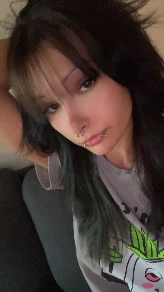 HeraTyche33's tweet photo. Do you want me in your arms now papi 🙂‍↔️🙂‍↔️ https://t.co/5CQmt3hRVO