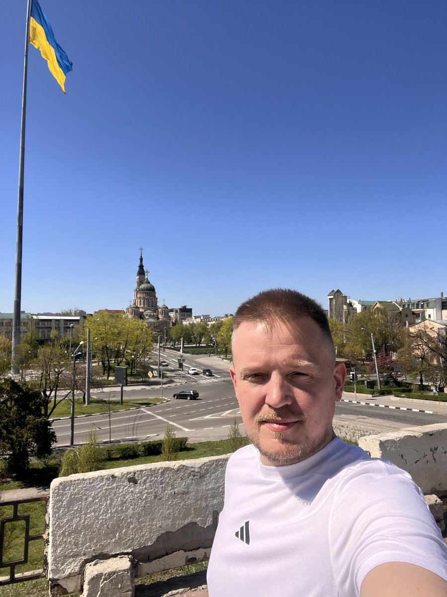 Happy Easter everyone, hopefully you all will be surrounded with your love ones and families on these holidays, unlike me!