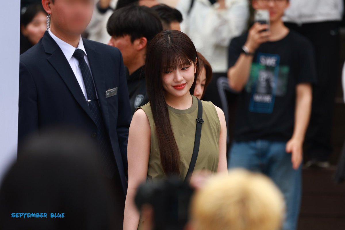 SeptemberBlue91's tweet image. 250419 네파 HD

#아이브  #IVE #안유진 #Anyujin #yujin #アンユジン #安宥真 #安兪真