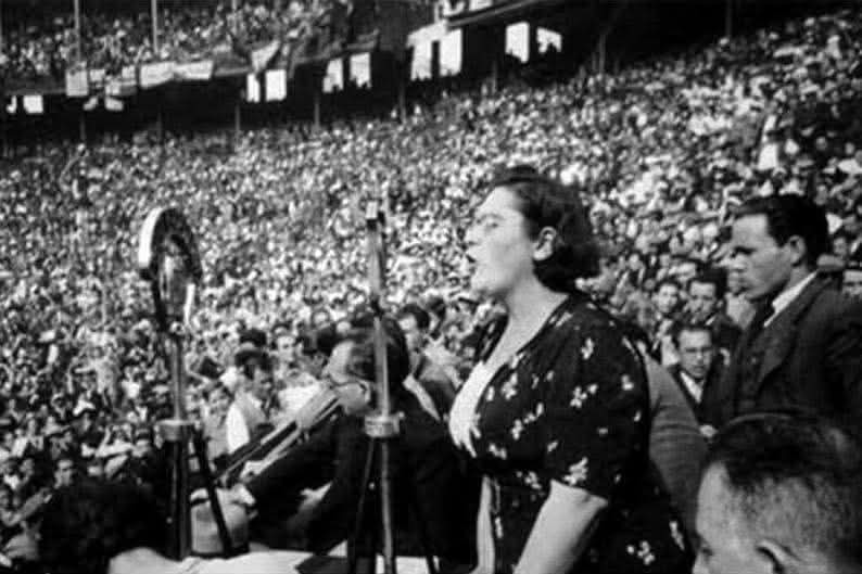 «Ahora no somos ni socialistas, ni anarquistas, ni comunistas, ni republicanos. Somos todos antifascistas, porque sabemos lo que representa el fascismo». 
Federica Montseny.