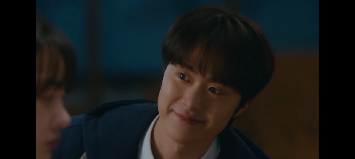 kdrama_menfess's tweet photo. •kdm• Way Back Love ⚠️🔥

Terlalu sering liat Gong Myung jadi supporting role or second lead, ga nyangka jadi first lead dia jadi se-attractive ini 😭🤏 https://t.co/UWlFeQZGQQ