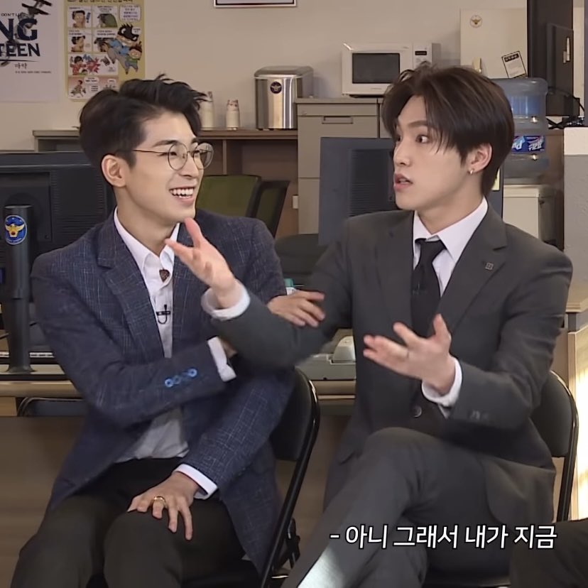 하도대체 맨날 왜 저런 얼굴로 보시는거지
진짜로 좋아죽겠음