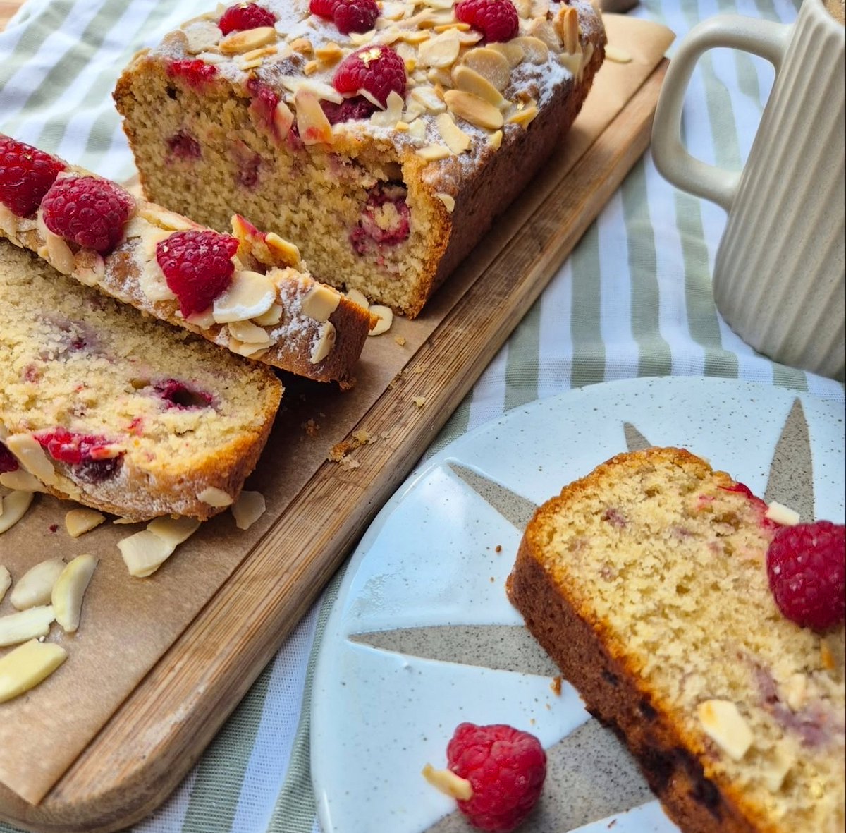 CotswoldFlour's tweet photo. Whoโs craving a slice of this raspberry Bakewell loaf cake made by IG/mindfulnessbaker ? ๐ฐโจ Whatโs your favourite springtime bake to enjoy with a cup of tea? Let us know in the comments! ๐ฌ #SpringBakes #CotswoldFlour https://t.co/tKAPGiJJfC