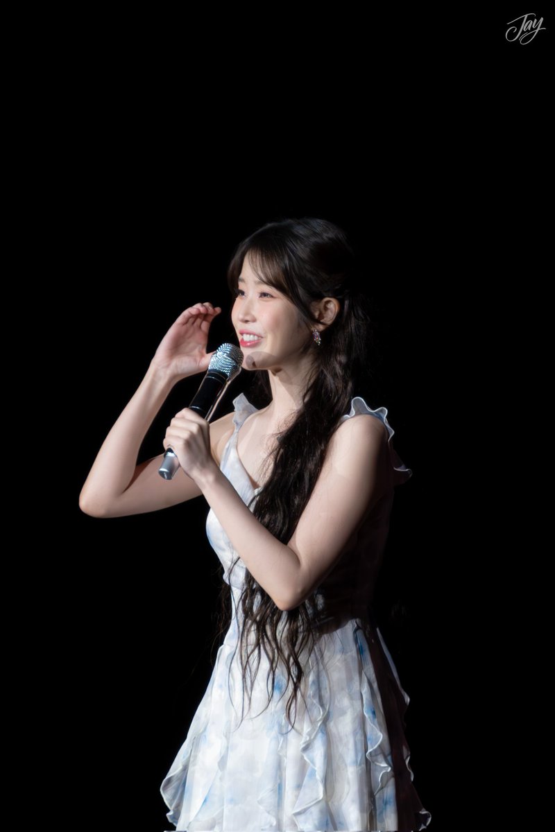 UAENAGRAPHY's tweet image. HEREH World Tour Concert in Oakland

Oakland Arena 

#아이유 #아이유월드투어 #IU #아이유콘서트IU