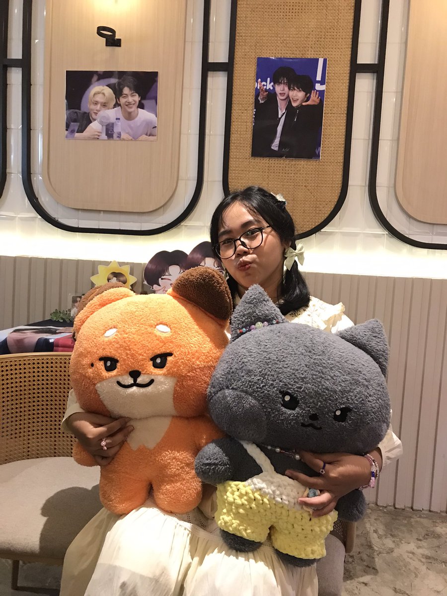 🌙 𝑜𝓋𝑒𝓇 𝓉𝒽𝑒 𝓂𝑜𝑜𝓃, 𝓊𝓃𝒹𝑒𝓇 𝓉𝒽𝑒 𝓈𝓊𝓃☀️

had so much fun today!! thankyou <a href="/ppusamzproject/">PPUSAMZ PROJECT</a> 🥹🫶🏻

#김지웅 #석매튜 #뿌삼즈
#PPUSUNANDMOON