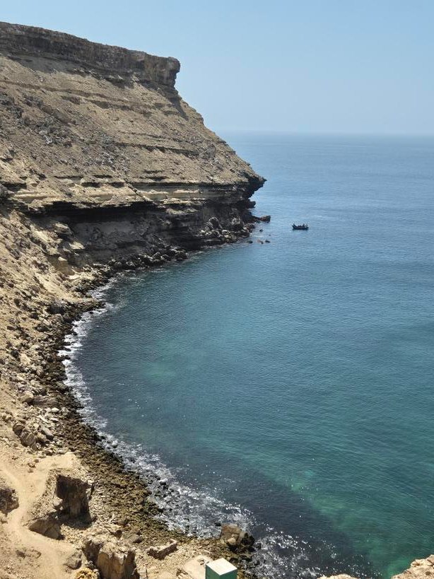Paisajes espectaculares en la provincia de #Namibe en el Sur de #Angola en el desierto; Parque Nacional de Iona; las costas; las estepas y la ciudad de #Tombwa. Impresiona la inmensidad y la tranquilidad. Merece la pena conocerse.