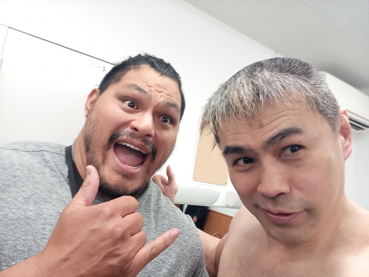 長い連戦の始まり

朝イチで青森から帰り後楽園直行の昼試合

ヨシハシ、ショータと初めて組み本隊？として始動‼️

渦中のハポン軍とイリミネーションマッチ

ヒロムロールに散る　

コブバイバイ👋
#njDONTAKU