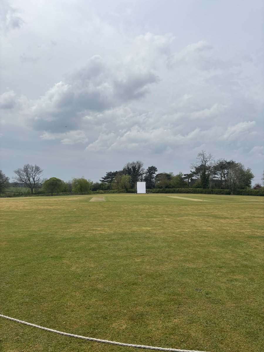 1st game of the season for <a href="/fvcc/">Fleckney Village CC 🟡🟢</a> and I’m playing with my boy &amp; the 2nd XI! 
Away at Houghton on the Hill
It’s good to be back….ask me later 🤣🤣