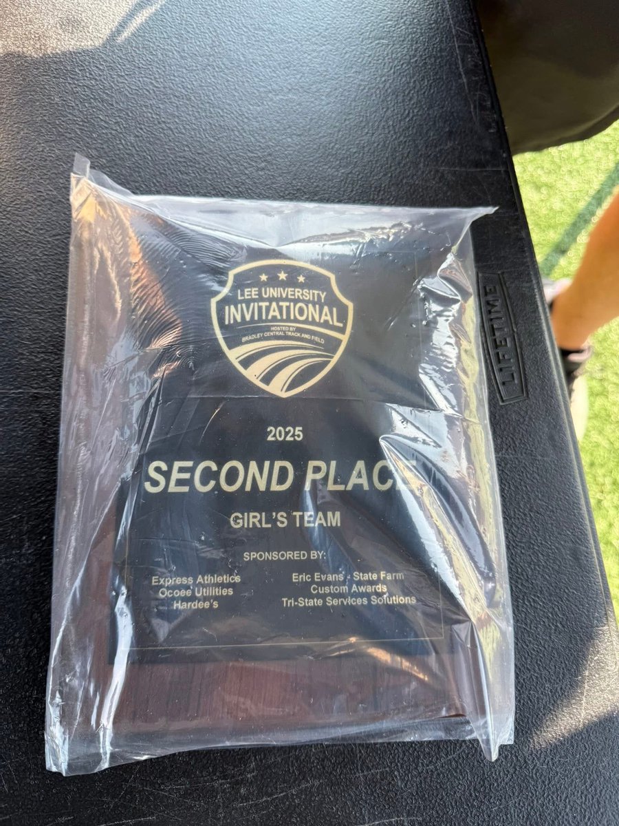 We had a great day at the Lee University Invitational!!! Our girls finished in 2nd place, our boys finished in 4th place.