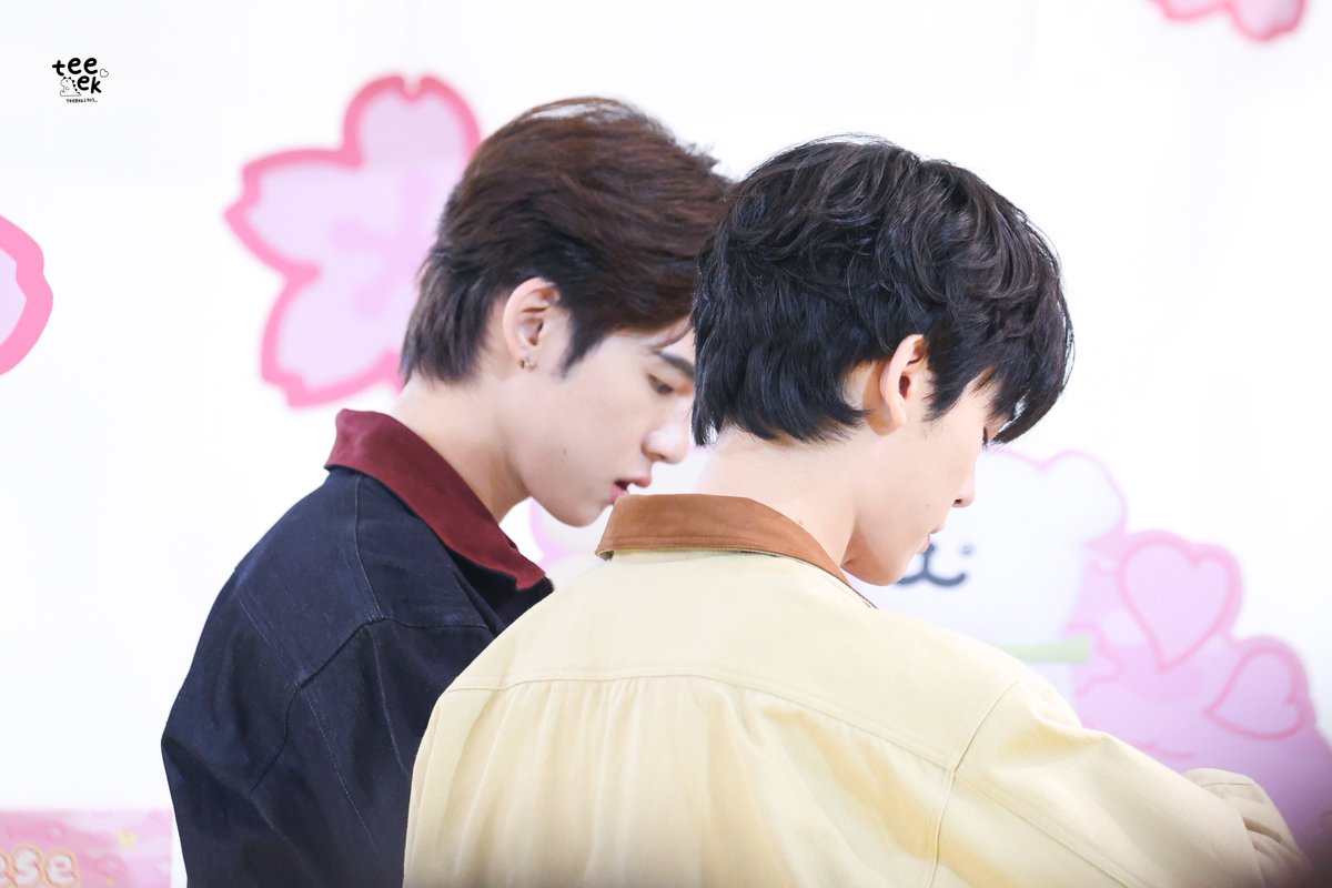 teerek2903_'s tweet photo. - 190425 -
งุ้งงิ้งๆกัน 2 คน 🥹
TEETEEPOR WITH MALTESE WORLD
#MalteseWorld
#MalteseWorldxTeeTeePor
・῾ ꒰ #ป๋อตี๋ตี๋
#porsuppakarn #twnpich
@porsuppakarn @twnpich ꒱ .⤾·˚ https://t.co/yw5Lonatg9