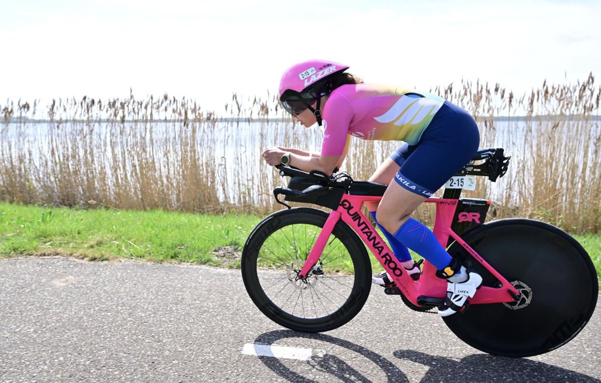 Start2F's tweet photo. Het geluid van dichte achterwielen, de strijd tegen de elementen en het gevecht voor luttele seconden! De Vanquish Tijdrit Almere in volle gang! https://t.co/Hh9utBILx5