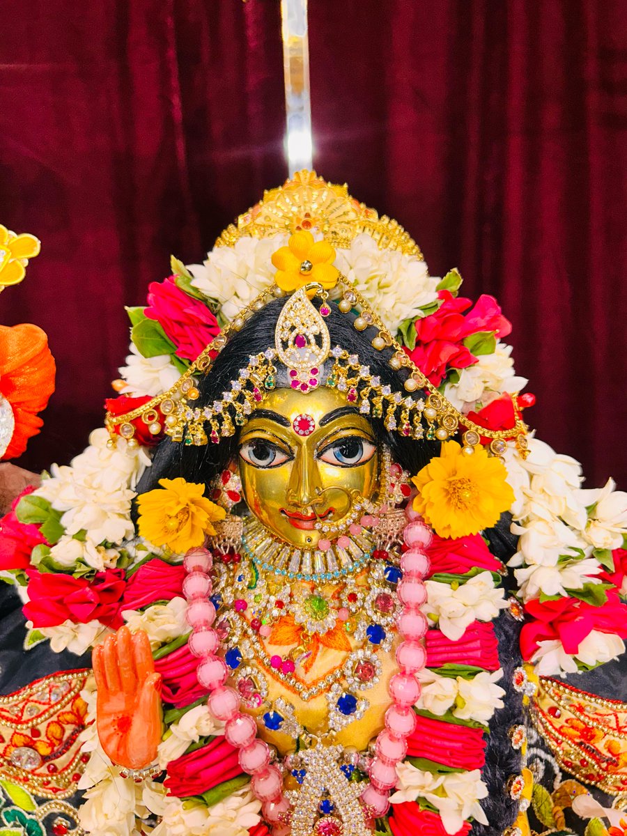 ISKCON Dwarka Delhi (@iskcon_dwarka) on Twitter photo श्री रुक्मिणी द्वारकाधीश - 19th April 2025
हरे कृष्ण
हरे कृष्ण
कृष्ण कृष्ण हरे हरे ।
हरे राम
हरे राम
राम राम हरे हरे ||
#dailydarshan #iskcondwarka #rukminidwarkadhish #harekrishna #krishnakrishna #radharani #krishnaconsciousness #lordkrishnasongs श्री रुक्मिणी द्वारकाधीश - 19th April 2025
हरे कृष्ण
हरे कृष्ण
कृष्ण कृष्ण हरे हरे ।
हरे राम
हरे राम
राम राम हरे हरे ||
#dailydarshan #iskcondwarka #rukminidwarkadhish #harekrishna #krishnakrishna #radharani #krishnaconsciousness #lordkrishnasongs
