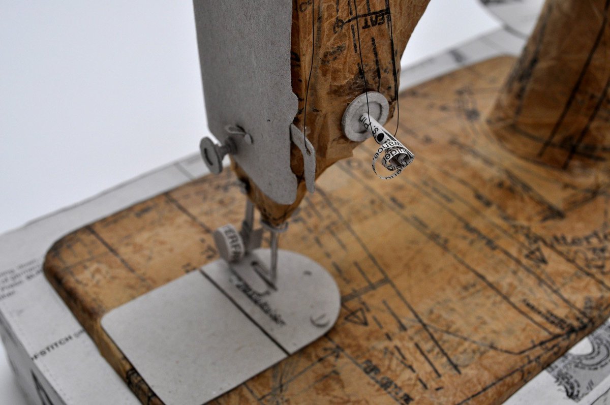 paperjennifer's tweet photo. Getting lots of love for the films I have been sharing of me using my trusty Bernina, so I thought in case you have never seen it you might like to see my Paper Singer Sewing Machine https://t.co/KZa7JCKb0Y https://t.co/eKJoUuImSF