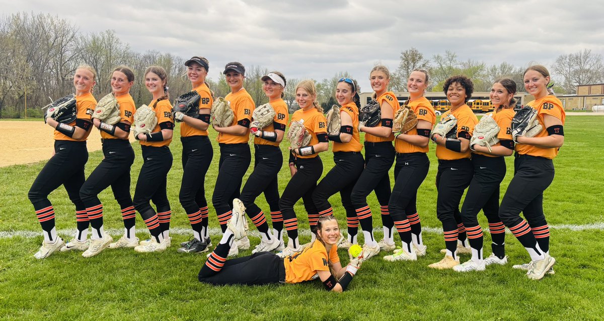 WCHS_308sball's tweet photo. Day 2 of the Panther Classic Tournament starts with our first game at 9am. Come out and support this great group of girls!⬇️🐾

🧡More Than A Game🧡 https://t.co/QXTOgnqNZB