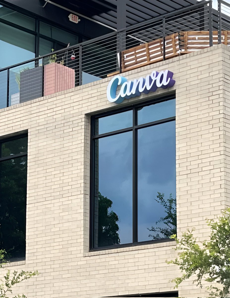 shedntcare_'s tweet image. Canva is a goldmine
But almost everyone is still stuck in beginner mode.
Here are 13 Canva tricks you wish you knew sooner: