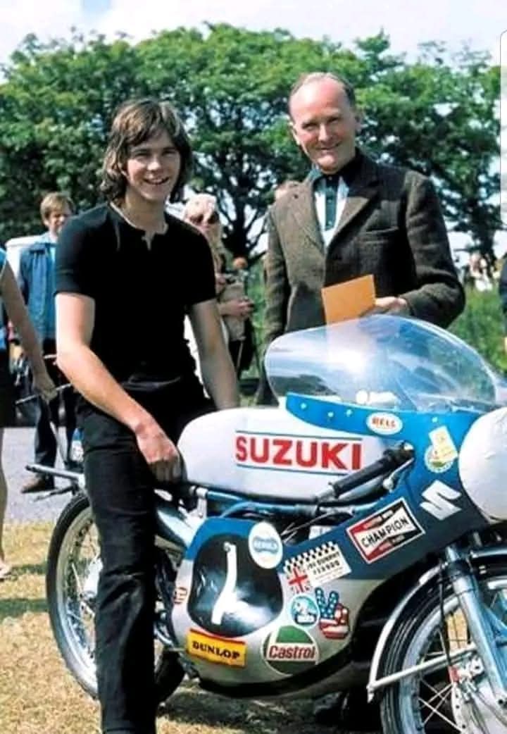 Ivycottagebaker's tweet photo. #Sheene #SheeneSaturday #Suzuki Barry & his dad. https://t.co/hdyKiGVPyb