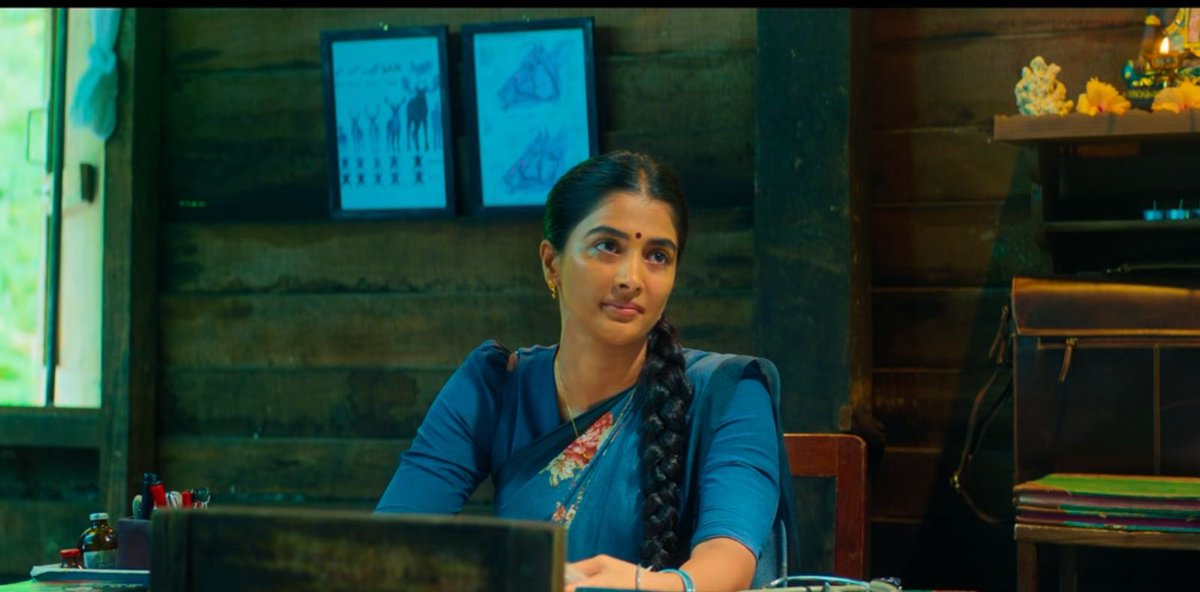 Vinamra (@vinamravinamra8) on Twitter photo Her expression says it all — #PoojaHegde doesn’t need words to deliver impact.
The #Retro trailer proves she’s mastered the art of silent storytelling.
<a href="/hegdepooja/">Pooja Hegde</a> Her expression says it all — #PoojaHegde doesn’t need words to deliver impact.
The #Retro trailer proves she’s mastered the art of silent storytelling.
<a href="/hegdepooja/">Pooja Hegde</a>