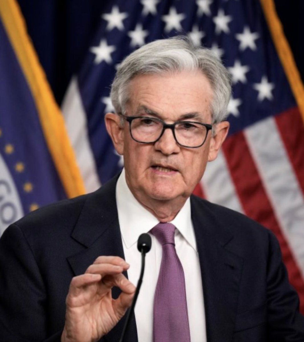 cryptorover's tweet photo. U.S. INFLATION IS DROPPING HARD. 

TRUMP IS PRESSURING POWELL. 

RATE CUTS ARE COMING. 

#BITCOIN &amp; CRYPTO WILL EXPLODE! https://t.co/yrkNCC4TUK