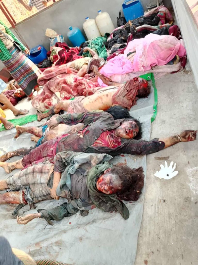 AlexandreMary3's tweet photo. Airstrike on Ye Htwake Kyi Village civillian population!!!
Myanmar , Mandalay Division, Thabeikkyin Township.

20 deads, all civillians. 😢

#MyanmarAirStrike
#ViolatingIHLsByMilitryJuntaMinAungHlaing
#AirStrikebyMilitaryJuntaMinAungHlaing
#YeHtwakeKyiVillage https://t.co/lgHowAdD2h