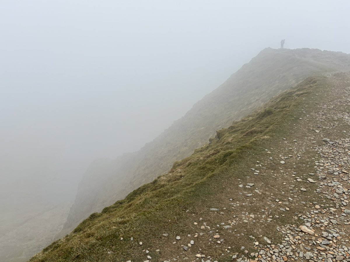 LakesWeather's tweet image. Bank Holiday Saturday’s conditions are uploaded if you’re heading out this afternoon or Easter Sunday get the latest conditions and forecast at lakedistrictweatherline.co.uk/_nocache Jim
#BeAdventureSmart
#SummitSafely