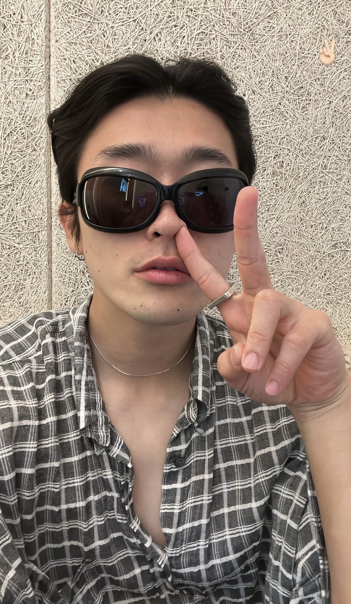 부들 tweet media