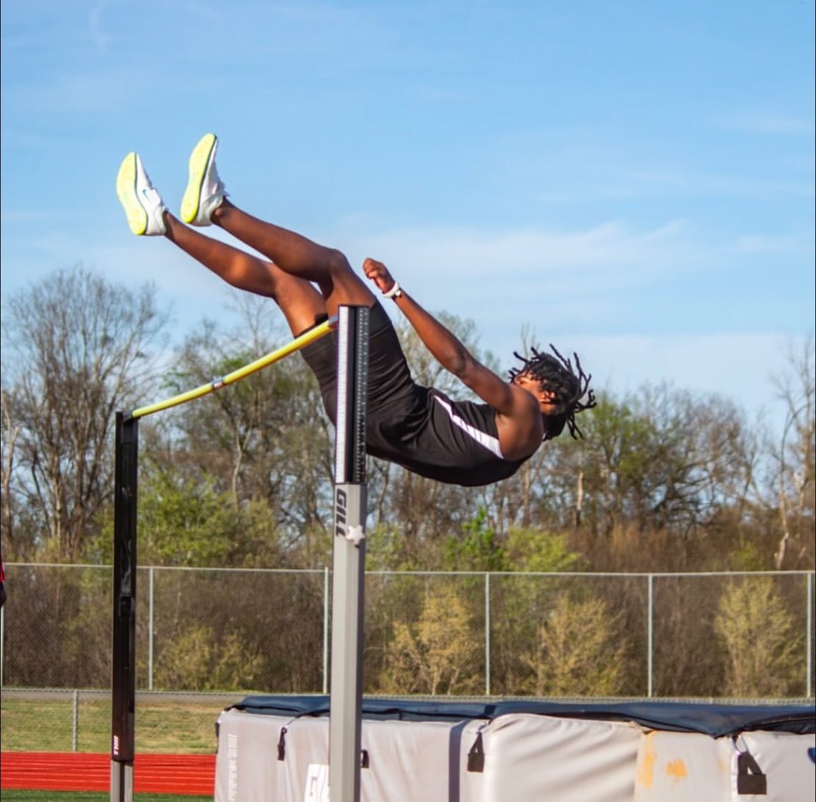 Brighter Days Ahead tweet media