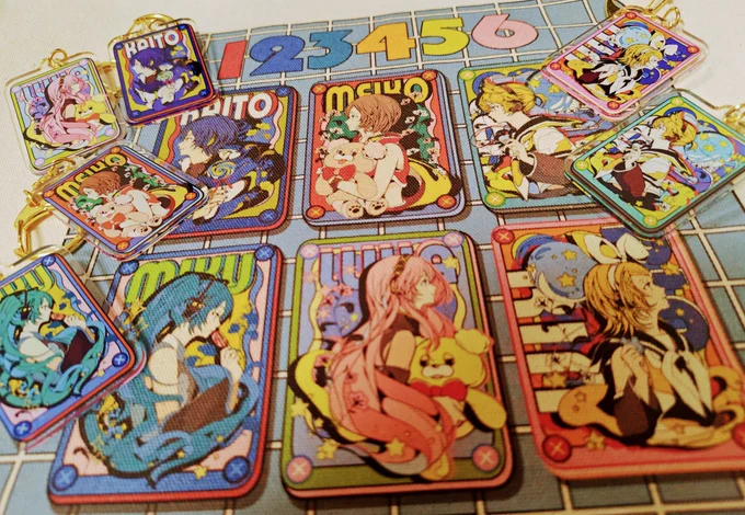 試しに作ったトートバッグレトロな色合いで可愛いので少しだけ持って行きますお品書きは明日出します #ボーマス59