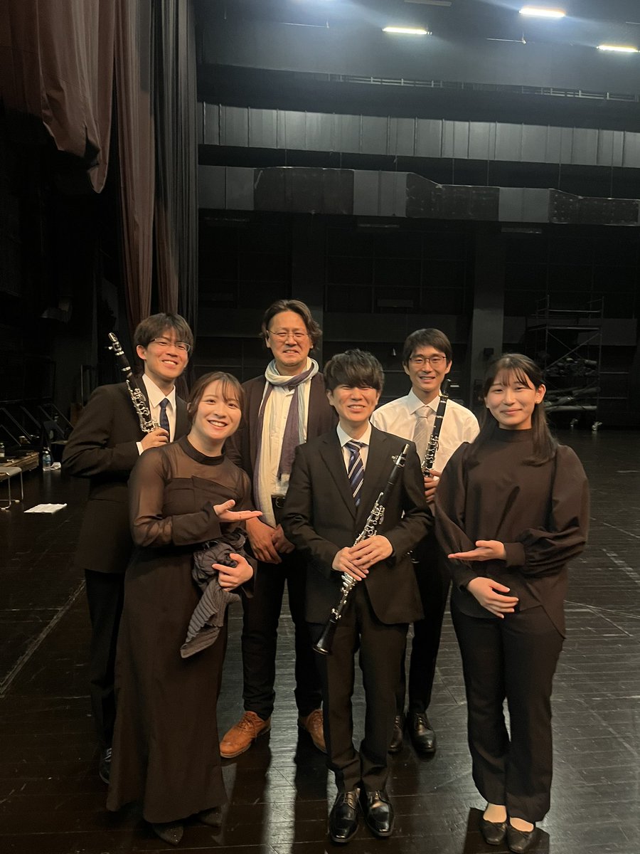 pepepenope_to's tweet photo. 私事ながら…今月より富山の桐朋オーケストラアカデミーに在籍することとなりました。今日は初めての定期でした！亀井先生にまたしばらくお世話になります…。主には川崎に住んでまして、栃木にも仕事で頻繁に帰ってますので三拠点(!?) 変わらず色々お誘いください😉
富山はお酒が美味くて助かります。 https://t.co/U8styZcddZ