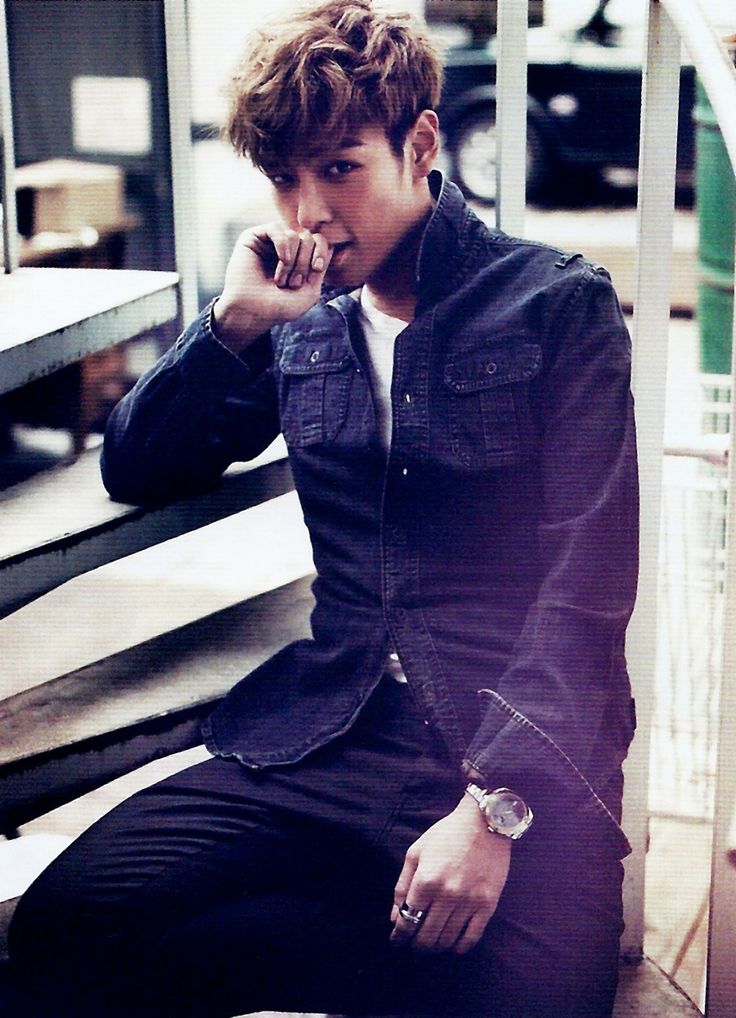 toptimistic_'s tweet photo. Seunghyun with bangs looks absolutely scrumptious https://t.co/yEjWZMgCN4