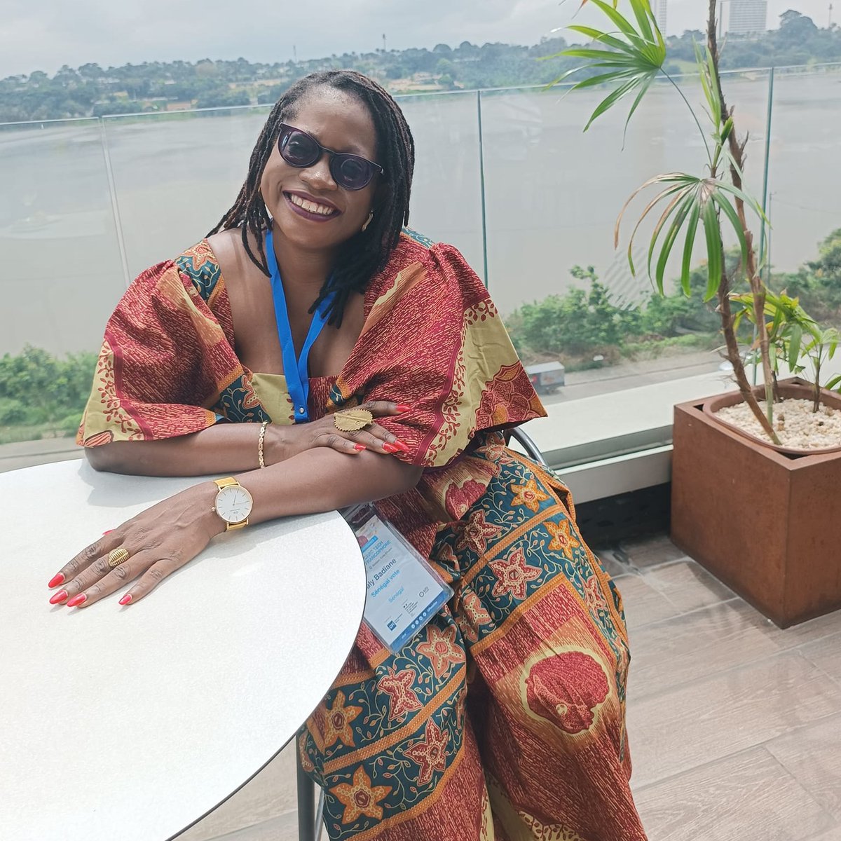 jalybadiane's tweet image. Tu me fais encore plus kiffé ma tête...
#workinggirl
#dreadlocks
#futurbossladay
#attitudeofgratitude