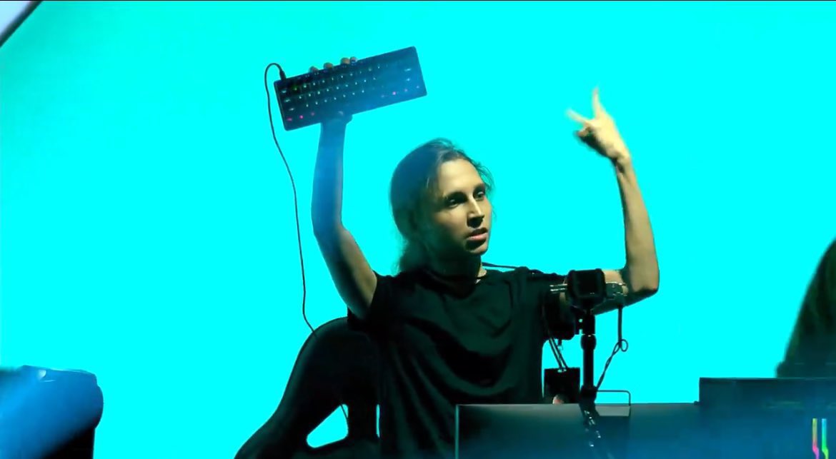 No power?? No problem. ⌨️ 

Nemesis take the 3-1 victory over OpTic